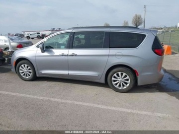Chrysler Pacifica II 2017 Chrysler Pacifica 2017 CHRYSLER PACIFICA TOURING-L 3.6 Benzyna 287KM, zdjęcie 7