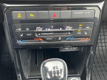 Volkswagen T-Cross SUV Facelifting 1.0 TSI 115KM 2025 Volkswagen T-Cross Life 1.0 115KM Manual PakietComfort SalonPl Fav23 Niski, zdjęcie 21