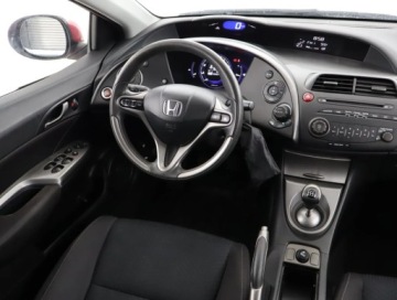 Honda Civic VIII Hatchback 3d 1.4 i-VTEC 100KM 2010 Honda Civic 1.4 i-VTEC, Klima, Klimatronic, zdjęcie 6