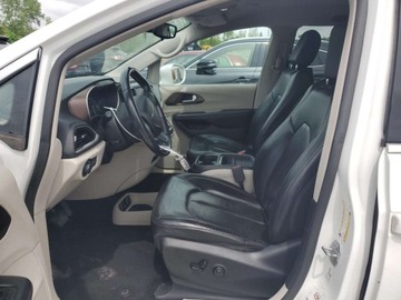 Chrysler Pacifica II 2018 Chrysler Pacifica Touring L 2018 3.6l 3.6 Benzyna 287KM, zdjęcie 7