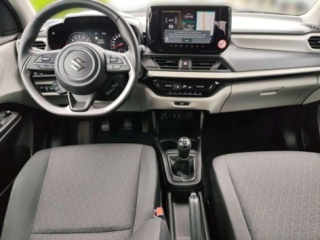 Suzuki Swift VI Hatchback Facelifting 1.2 DualJet SHVS 83KM 2024 Suzuki Swift Salon PL 1,2 benz Premium Plus 1.2 Benzyna 83KM, zdjęcie 12