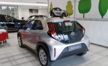Toyota Aygo X 1.1 VVT-i 72KM 2022 Toyota Aygo X 1.0 VVTi Comfort Benzyna 72KM, zdjęcie 22