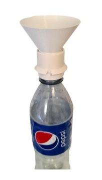 Lejek do SodaStream oryginalej butelki oraz do adaptera łatwe nalewanie
