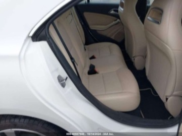 Mercedes CLA C118/X118 2019 Mercedes-Benz CLA 2019r. 250, 2.0l., od ubezpieczalni 2.0 Benzyna 208KM, zdjęcie 9