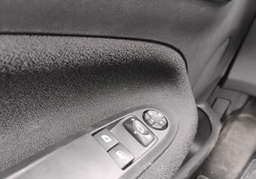 DS 3 2014 Citroen DS3 2014r, 1.2 Benzyna. Uszkodzony przod. Jezdzi 1.2 Benzyna, zdjęcie 9