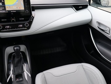 Toyota Corolla XII 2019 Toyota Corolla 2.0 Hybrid, Salon Polska, zdjęcie 7
