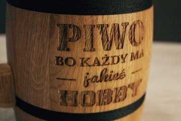 duży dębowy KUFEL do piwa z GRAWEREM napisem PREZENT na dzień TATY