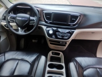 Chrysler Pacifica II 3.6 V6 291KM 2022 Chrysler Pacifica 2022 / 38tys.km, zdjęcie 8