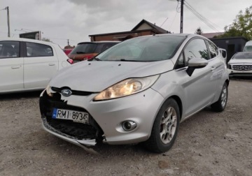 Ford Fiesta VII Hatchback 5d 1.4 Duratorq TDCi 68KM 2011 Ford Fiesta I rej 2012r, 1.4 TDCI. Lekko uszkodzony przod. Jezdzi. 1.4