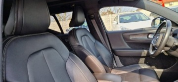 Volvo XC40 Crossover 2.0 D4 190KM 2020 Volvo XC 40 Bezwypadkowy 2.0 Geartronic R-Design, zdjęcie 32