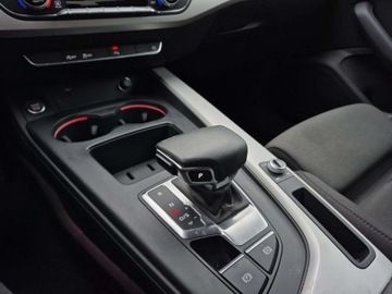 Audi A4 B9 Limousine Facelifting 2.0 35 TFSI 150KM 2020 Audi A4 Limousine Stronic LampyLED keyless Ambiente VirtualCockpitPlus Sa, zdjęcie 17