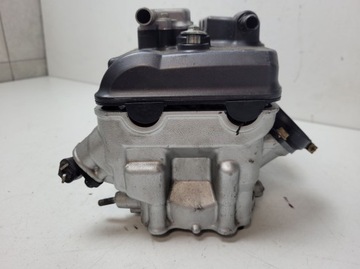 HONDA CBR 1000RR SC57 ГОЛОВКА ЦИЛИНДРА