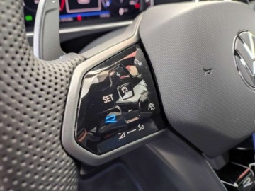 Volkswagen Tiguan II SUV R 2.0 TSI 320KM 2023 Volkswagen Tiguan Matrix LED DCC ACC Digital Cockpit 20 Keyless CarPlayAnd, zdjęcie 20