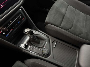 Volkswagen Tiguan Allspace SUV Facelifting 2.0 TDI SCR 150KM 2022 Volkswagen Tiguan Allspace Allspace Elegance 4Motion Hak Kamera cofania, zdjęcie 26