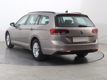 Volkswagen Passat B8 Variant 2.0 TDI BlueMotion SCR 150KM 2019 VW Passat 2.0 TDI, Salon Polska, 1. Właściciel, zdjęcie 3