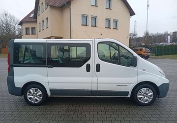 Renault Trafic II Kabina 2.0 dCi 115KM 2009 Renault Trafic Zarejestrowany - 2,0 - 114 KM - 9 osob 2.0 Diesel 114KM, zdjęcie 6