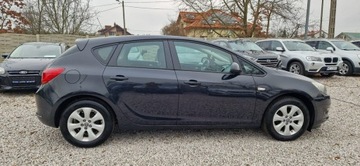 Opel Astra J GTC 1.4 100KM 2014 Opel Astra Super Stan Bezwypadkowy, zdjęcie 12