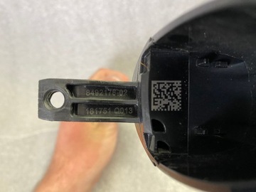 BMW 5 G30 G31 KLIKA DVEŘE PRAVÁ KEYLESS 8492176