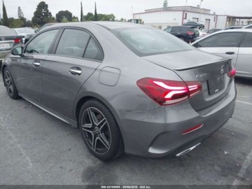 Mercedes Klasa A W177/V177 2019 Mercedes-Benz Klasa A 220 2019 2.0l 2.0 Benzyna 188KM, zdjęcie 3