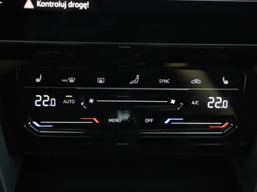 Volkswagen Arteon Fastback Facelifting 2.0 TDI 200KM 2021 Volkswagen Arteon R-line | DCC | Panorama | Hak |, zdjęcie 24