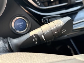 Toyota C-HR I Crossover Facelifting 2.0 Hybrid Dynamic Force 184KM 2020 Toyota C-HR 2.0 Hybrid Executive 2.0 Hybrid Execut, zdjęcie 21