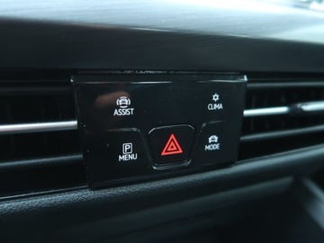 Volkswagen Golf VIII Hatchback Plug-In-Hybrid 1.4 TSI 204KM 2022 VW Golf 1.4 TSI eHybrid, Salon Polska, zdjęcie 15