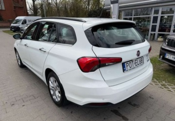 Fiat Tipo II Station Wagon 1.6 MultiJet 120KM 2017 Fiat Tipo Fiat Tipo 1.6 MultiJet DCT Lounge 1.6 Diesel 120KM, zdjęcie 6