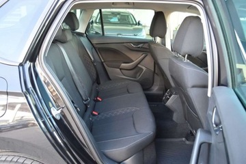 Skoda Kamiq Crossover 1.0 TSI 110KM 2023 Skoda Kamiq SalonPL 110KM AmbitionPakiety Gwarancja Podgrz.fot LED ALU ASO, zdjęcie 31