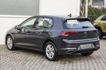 Volkswagen Golf VIII Variant 1.5 eTSI 150KM 2021 Volkswagen Golf Virtual / Ledy / Lane Assist, zdjęcie 16