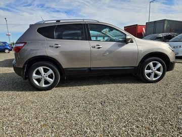 Nissan Qashqai I Crossover 2.0 dCi 150KM 2011 Nissan Qashqai 2,0 diesel 150KM nawigacja kamera, zdjęcie 16