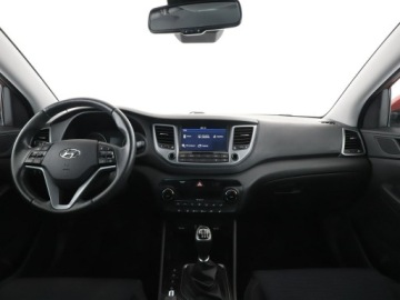 Hyundai Tucson III SUV 1.6 GDI 132KM 2016 Hyundai Tucson Czujniki parkowania, manual,, zdjęcie 14