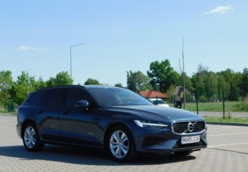 Volvo V60 II  2021 Volvo V60 z Gwarancja Bezwypadkowy Model 2022r 2.0 Benzyna 163KM, zdjęcie 13