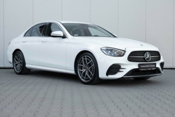 Mercedes Klasa E W213 Limuzyna 2.0 220d 194KM 2020 Mercedes-Benz Klasa E E220d 4 Matic AMG Salon Polska Autotrade Mercedes, zdjęcie 2
