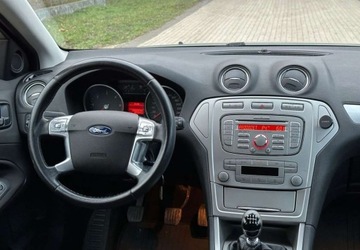 Ford Mondeo IV Sedan 1.8 Duratorq TDCi 125KM 2007 Ford Mondeo Ford Mondeo 1.8 TDCi Titanium 1.8 Diesel 125KM, zdjęcie 9