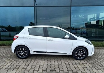 Toyota Yaris III 2018 Toyota Yaris BLACK WEEK 1.5 Hybryda 100KM FV23 Salon PL Serwis ASO Gwaranc, zdjęcie 5