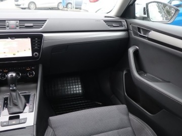 Skoda Superb III Kombi Plug-In Hybrid 1.4 TSI Plug-In-Hybrid 218KM 2020 Skoda Superb iV 1.4 TSI PHEV, Salon Polska, zdjęcie 7