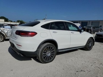 Mercedes GLC C253 2020 Mercedes-Benz GLC 2020 Mercedes-Benz GLC GLC 300 4MATIC Coupe 2.0 Benzyna, zdjęcie 4