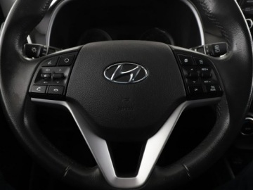 Hyundai Tucson III SUV Facelifting 1.6 GDi 132KM 2019 Hyundai Tucson klima auto kamera i czujniki, zdjęcie 20