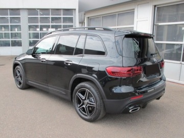 Mercedes GLB SUV 2.0 200d 150KM 2025 MERCEDES-BENZ GLB 200 d 4-Matic AMG Line 2.0 (150KM) 2025, zdjęcie 2