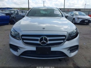 Mercedes Klasa E W213 2020 Mercedes-Benz Klasa E 450 4Matic 2020 3.0l 3.0 Benzyna 362KM, zdjęcie 7
