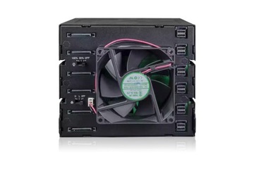 ICY DOCK Прочный корпус для жестких дисков/твердотельных дисков SAS/SATA размером 24 x 2,5 дюйма для 3 x 5 отсеков