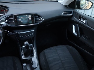 Peugeot 308 II SW 1.2 PureTech 110KM 2016 Peugeot 308 1.2 PureTech, Klima, Klimatronic, zdjęcie 7