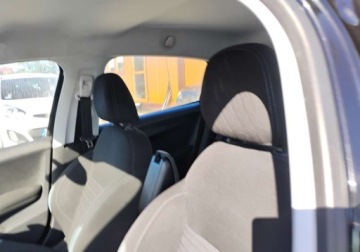 Peugeot 208 I 2015 Peugeot 208 2015r, 1.6 HDI. Uszkodzony przod. Pali. 1.6 Diesel 90KM, zdjęcie 7