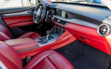 Alfa Romeo Stelvio SUV 2.0 Turbo 280KM 2017 Alfa Romeo Stelvio Alfa Romeo Stelvio 2.0 T Sport Q4 280KM 2.0 Benzyna, zdjęcie 10