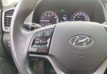 Hyundai Tucson III SUV 1.6 GDI 132KM 2016 Hyundai Tucson Hyundai Tucson 1.6 GDI BlueDrive Comfort 2WD 1.6 Benzyna, zdjęcie 12
