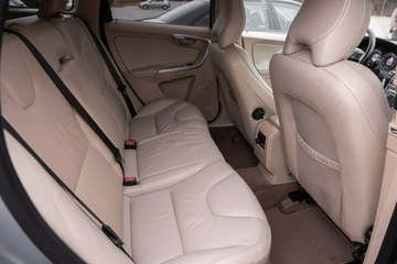 Volvo XC60 I SUV 2.4 D5 185KM 2009 Volvo XC 60 R-Design AWD 2.4d D5 185KM 4x4 !, zdjęcie 7