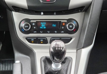 Ford Focus III Kombi Facelifting 1.6 TDCi 115KM 2014 Ford Focus 1,6 Diesel 116 km 1.6 Diesel 116KM, zdjęcie 8