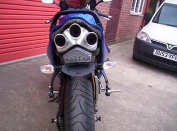 MOCOWANIE TABLICY R&G TRIUMPH SPRINT ST 05-