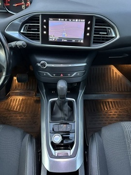 Peugeot 308 II SW 2.0 BlueHDi 150KM 2017 Peugeot 308 SW T9 2.0 HDi 150 KM Automat Navi, zdjęcie 32