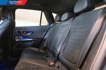 Mercedes GLC C254/X254 Coupe 2.0 220d 197KM 2023 Mercedes-Benz GLC 220dFV23Kamera 360Oswietlenie Ambiente PremiumAMG-Styling, zdjęcie 9